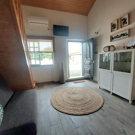 House 4u - Modern Mezzanine With Ac, Wi-fi And Parking - Apartment *